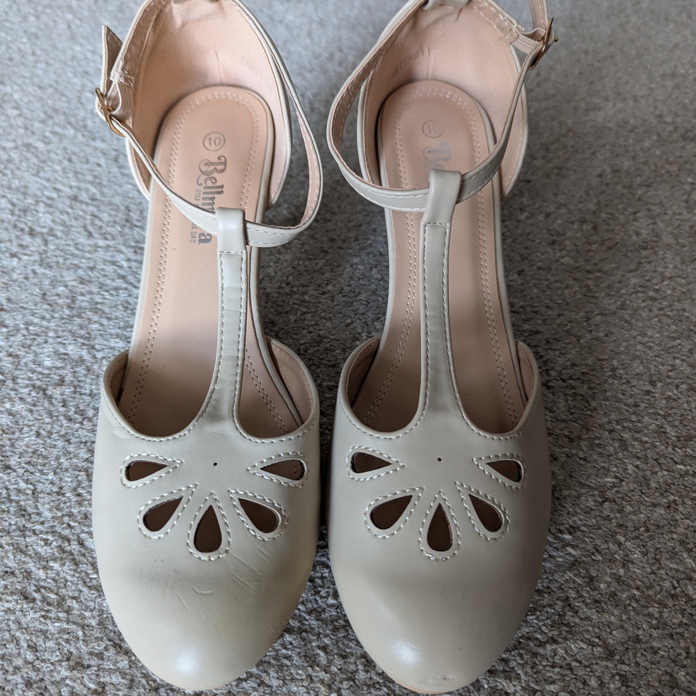 Stylish Beige Women Shoes